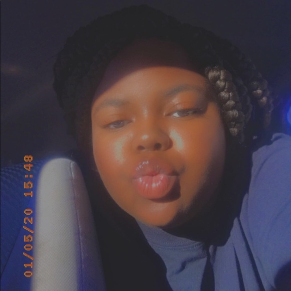 Meet your Posher, Alycia - Picture 1 of 1